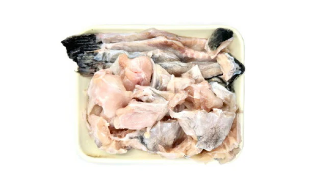 国産「とらふぐのあら」1kg(4〜5匹分) - Image 2